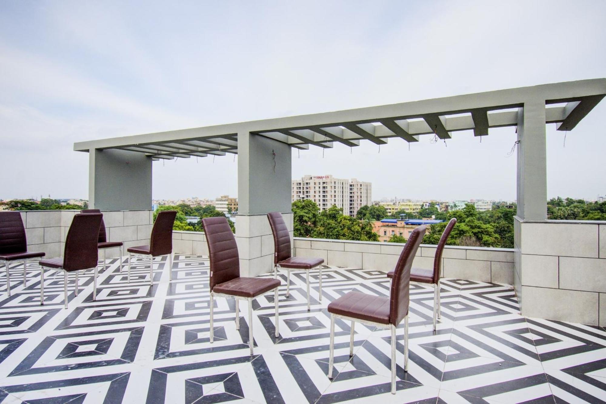 Hotel Super Townhouse Gokul Regency Near Dum Dum Metro Station Exterior foto